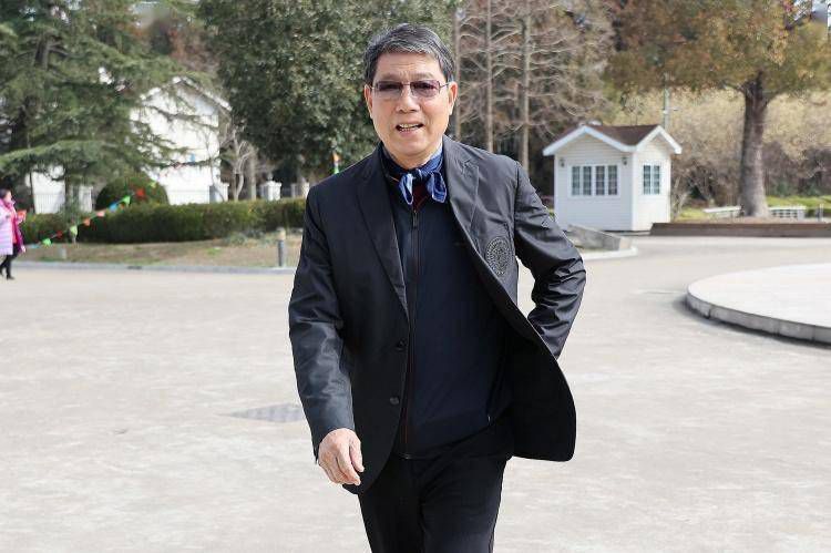 新婚夜一次次疯狂呻吟